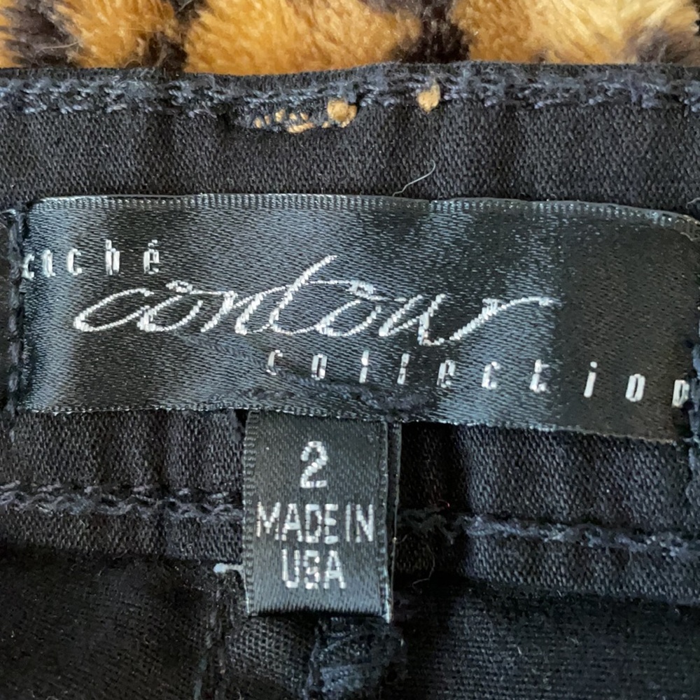 Caché Contour Collection Flared Jeans - Picture 8 of 8